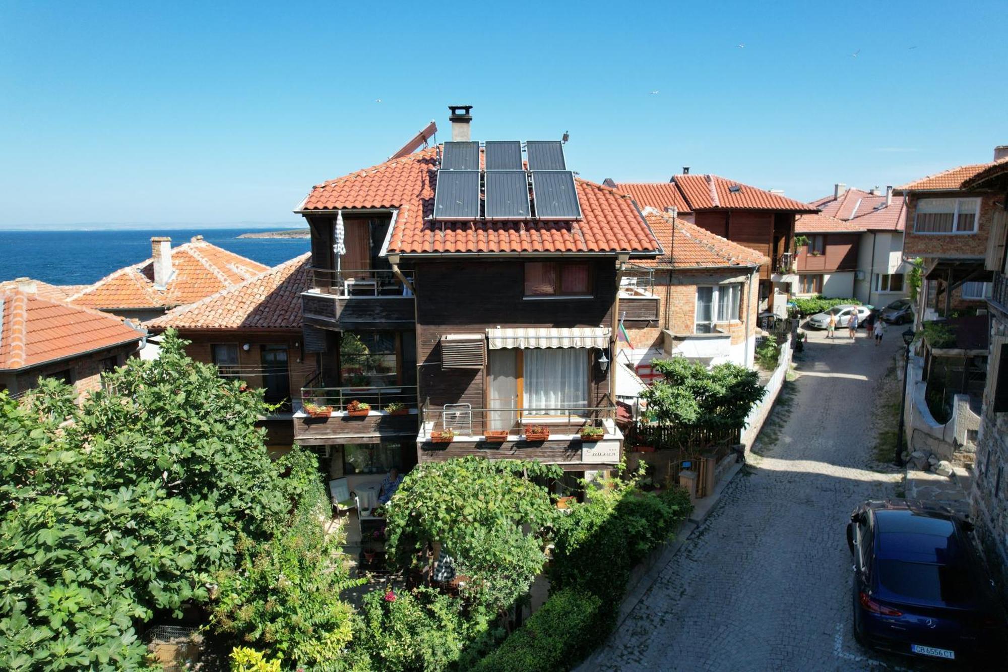 Family Hotel Emilia 索佐波尔 外观 照片